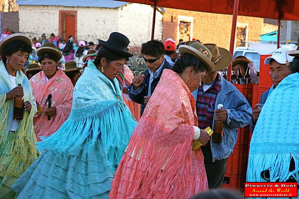 PERU - Village festivity on the road to Puno  - 15.jpg